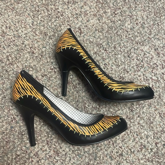 Tuk heels - Picture 5 of 9